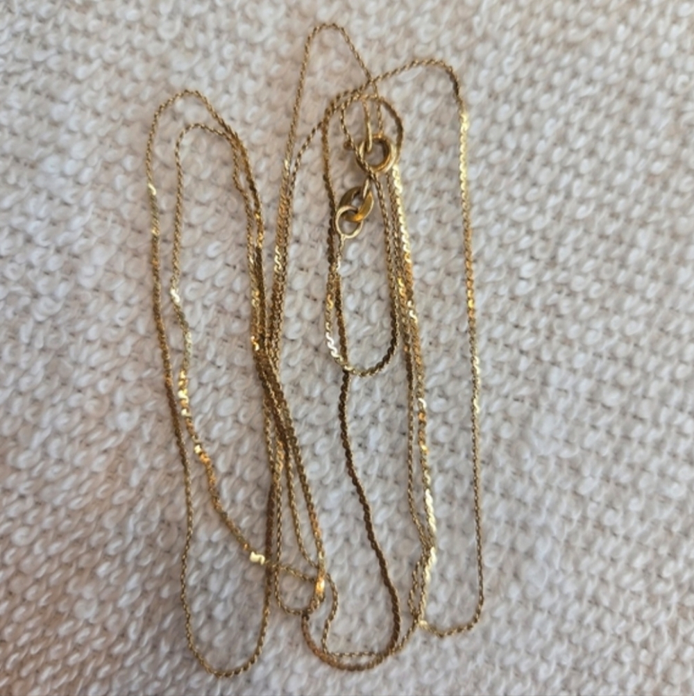 32" Vintage Thin 14k Gold Chain Necklace